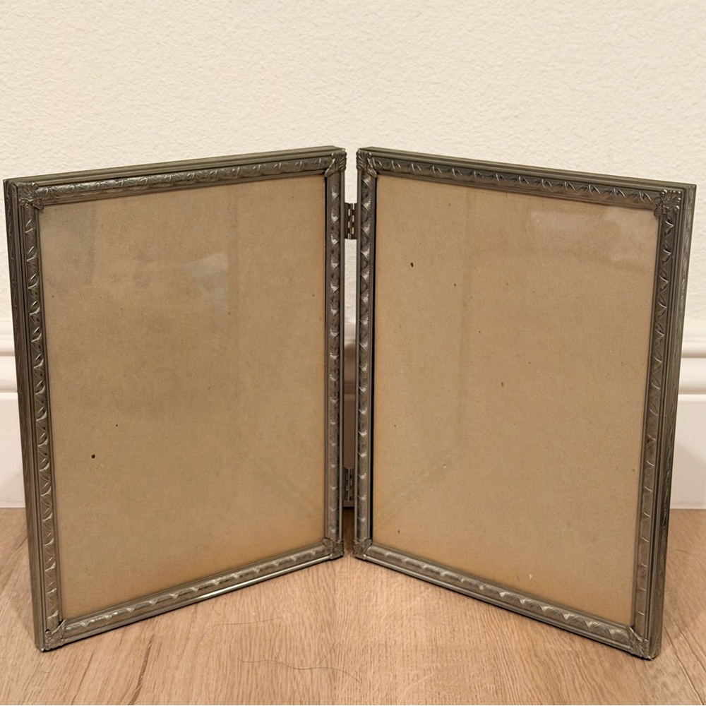 Vintage MCM Bi-Fold Silver Tone Metal Photo Picture Frame Double Hinged 8” x 10”